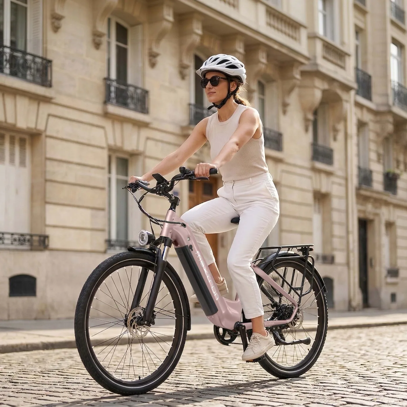 Maxtron E-Bike in der Stadt